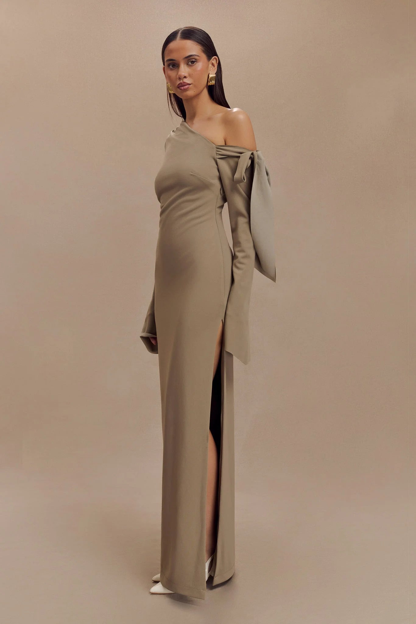 Nicola One Shoulder Crepe Maxi Dress - Mushroom